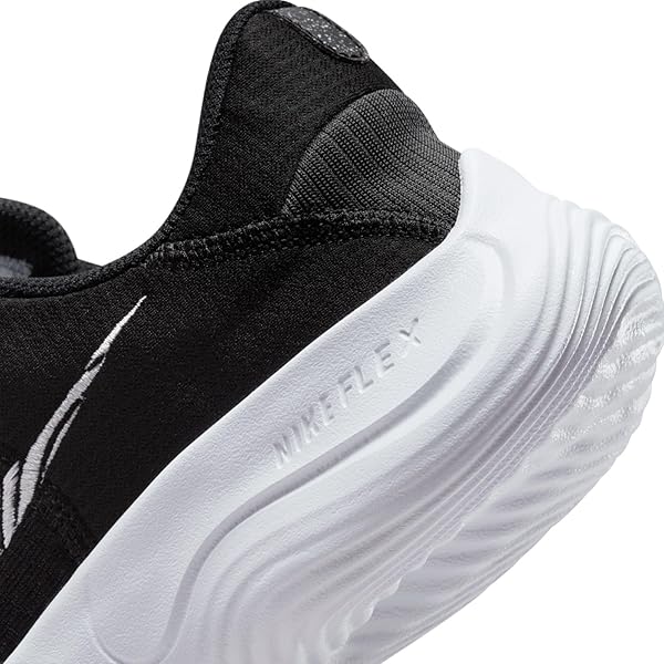 Nike Women's Flex Experience RN 11 Sneakers