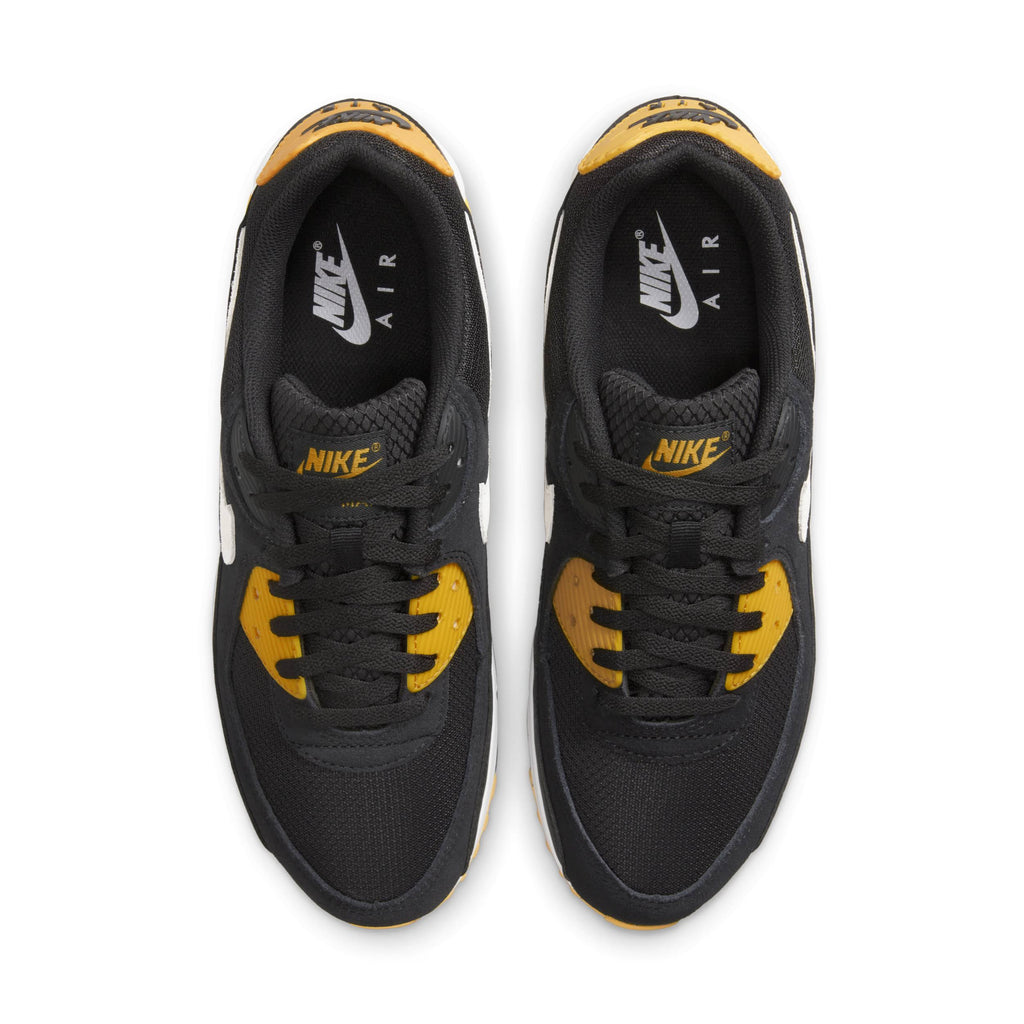 Nike Air Max 90 Shoes